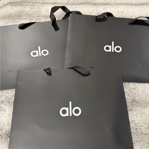 Alo Black Shopping Bags